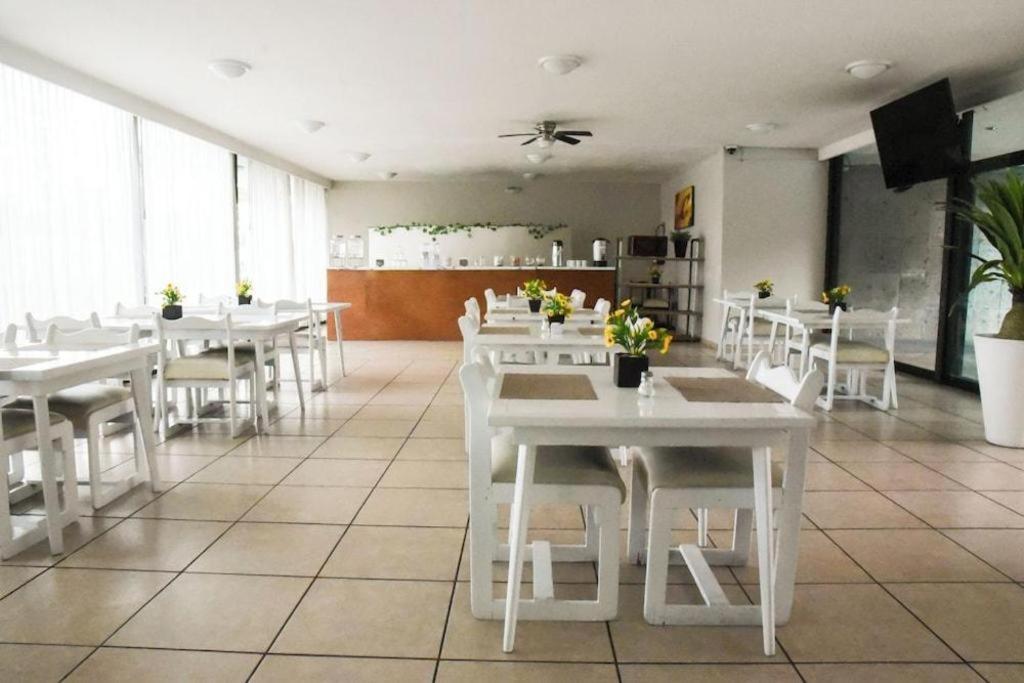 Hotel Portonovo Plaza Expo Zapopan Exterior photo