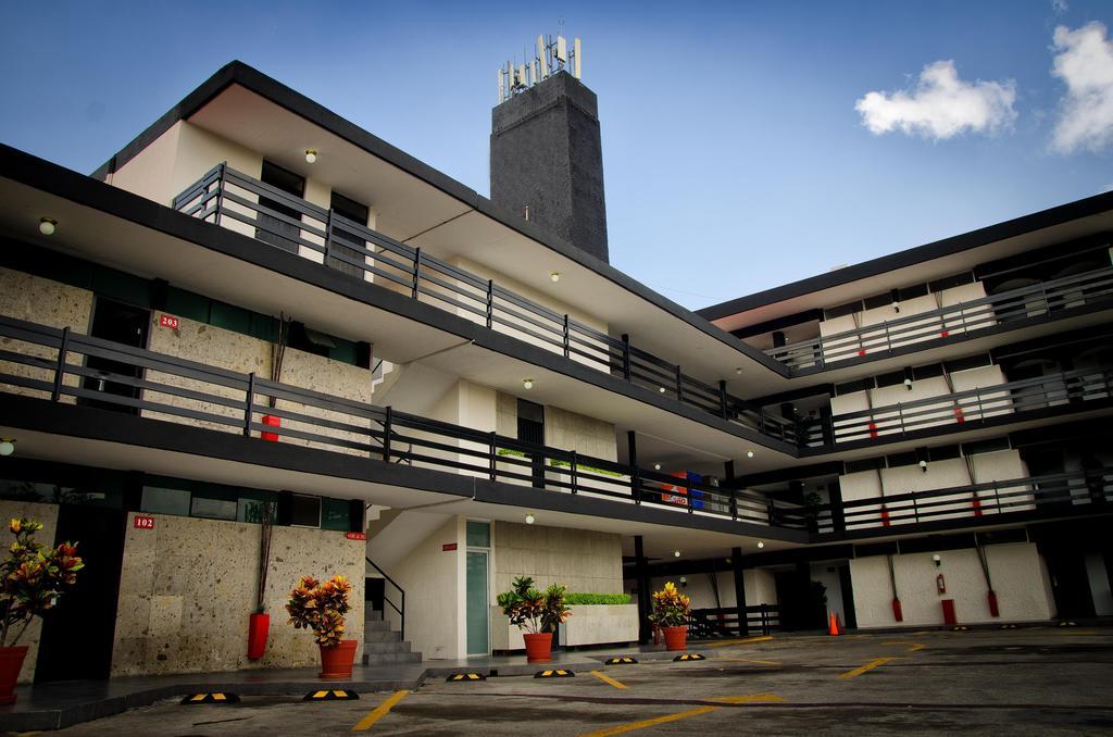 Hotel Portonovo Plaza Expo Zapopan Exterior photo